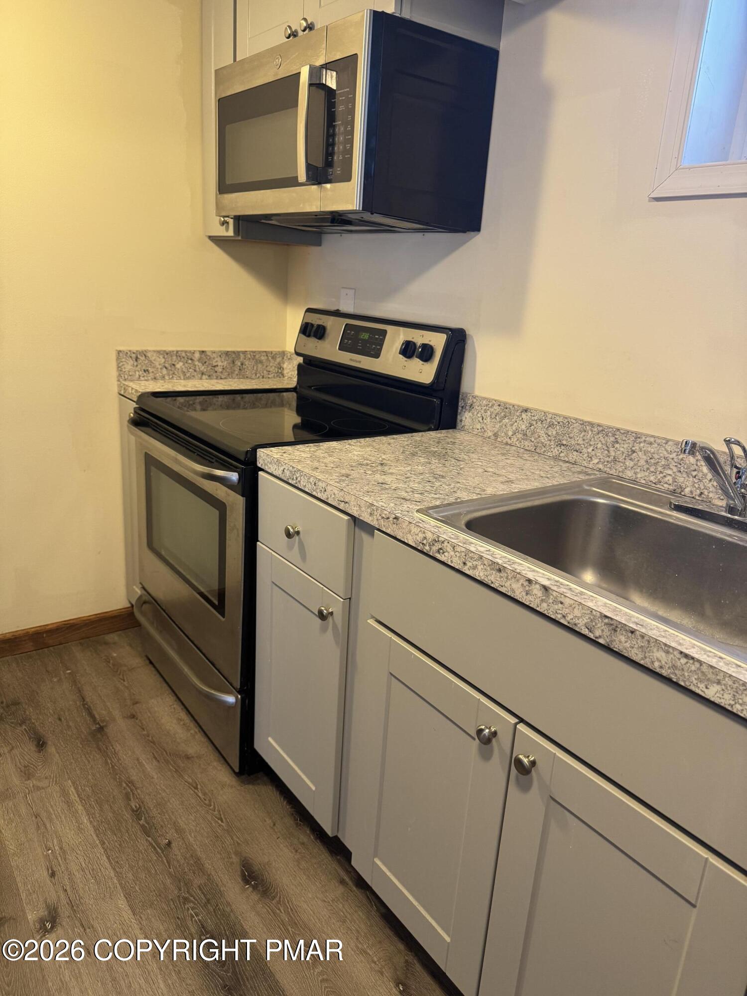 217 Coach Road Tobyhanna, PA 18466 - Photo 5 of 24 IMG_6499