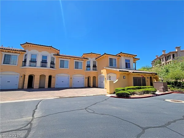 $2,500 | 21 Strada Bella Vista, Unit 206, Henderson, NV 89011