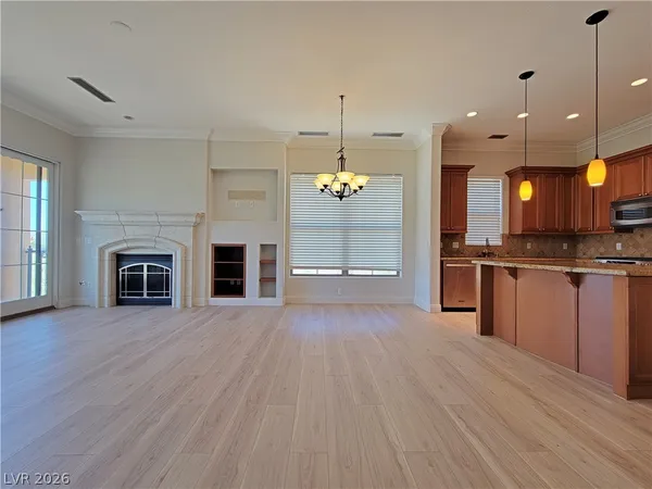 $2,500 | 21 Strada Bella Vista, Unit 206, Henderson, NV 89011