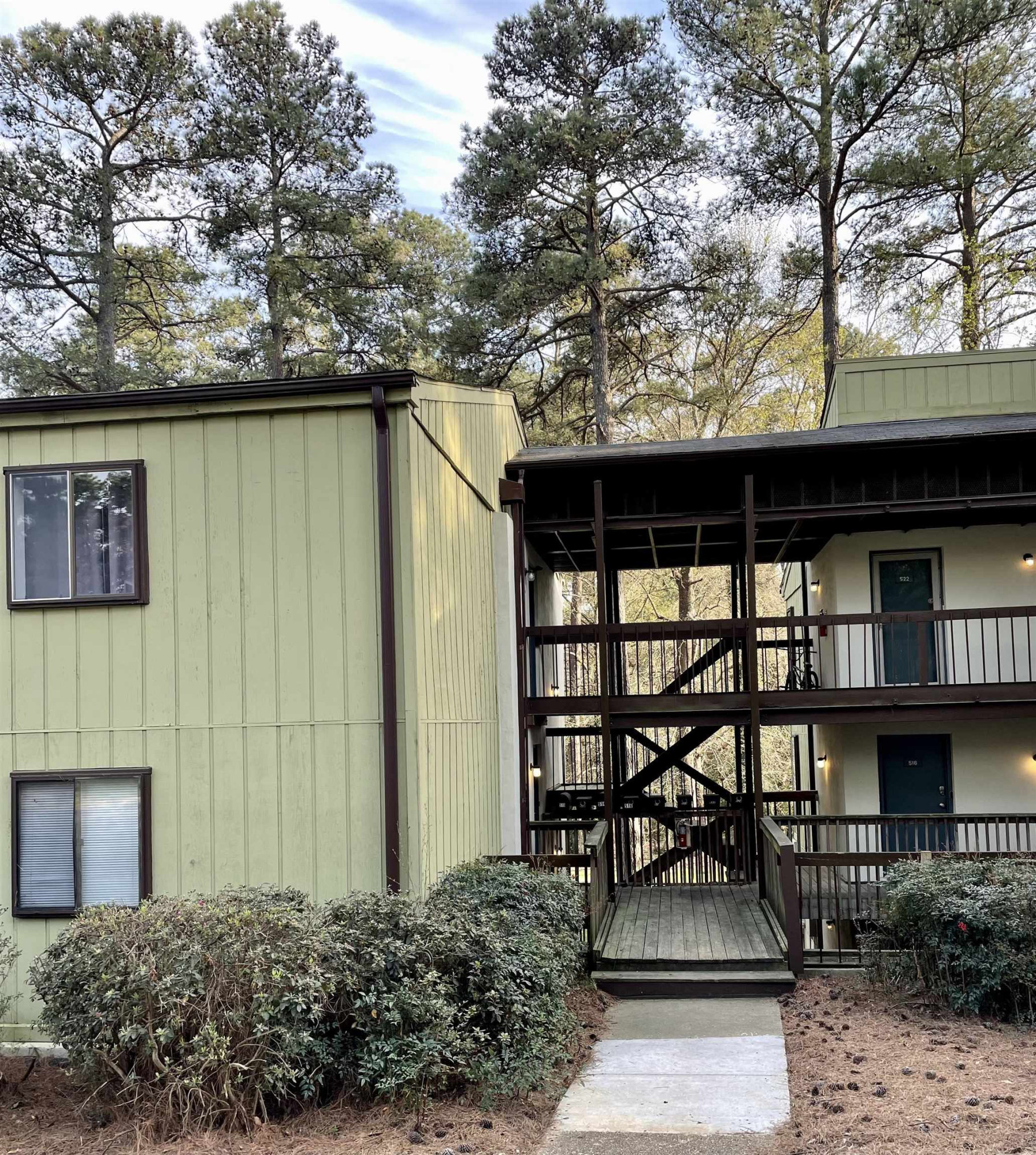 512 Pine Ridge Place, Unit 512 Raleigh, NC 27609 - Photo 1 of 3 Photo 1