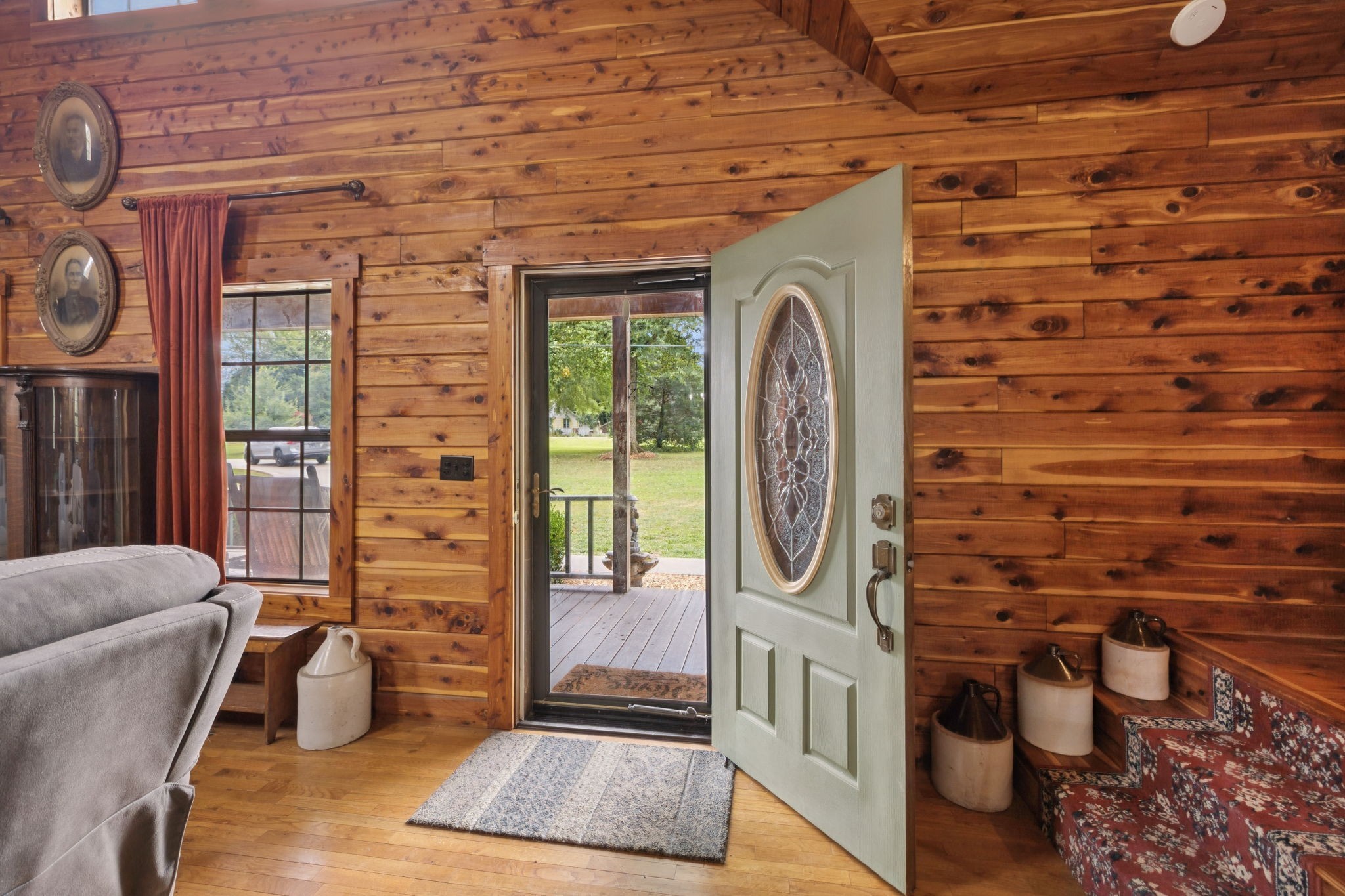 602 Gaither Hinson Road Waynesboro, TN 38485 - Photo 15 of 69 a room with furniture and a gate