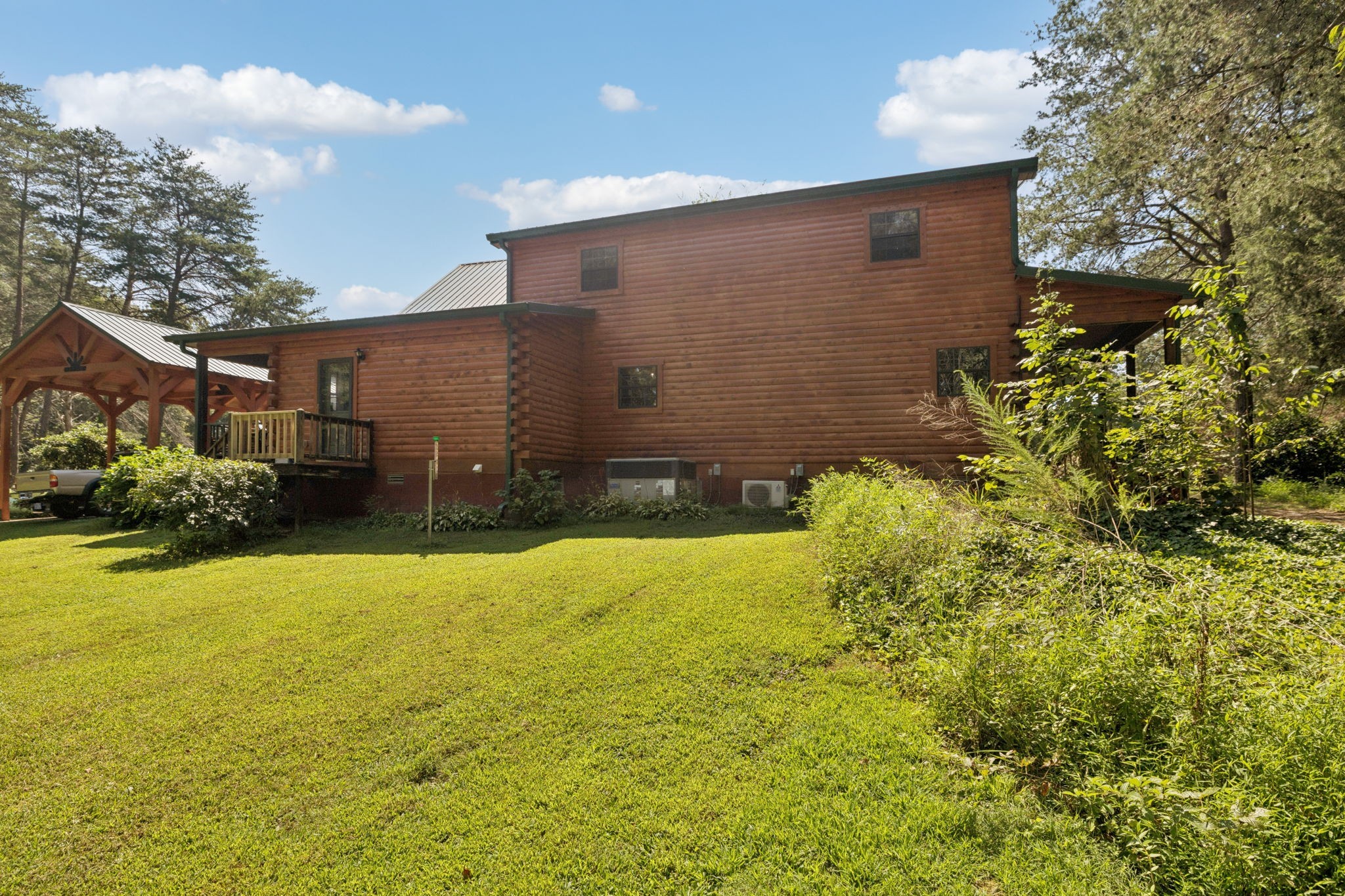 602 Gaither Hinson Road Waynesboro, TN 38485 - Photo 46 of 69 a backyard of a house with lots of green space