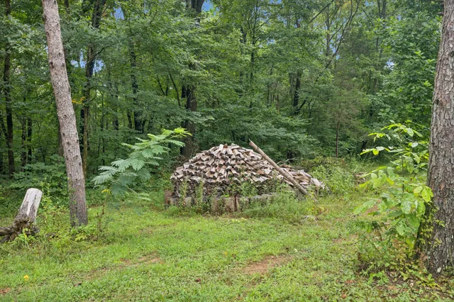 $585,000 | 602 Gaither Hinson Road, Waynesboro, TN 38485