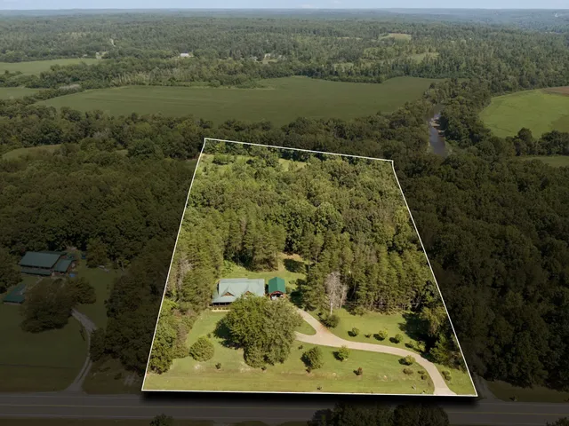 $585,000 | 602 Gaither Hinson Road, Waynesboro, TN 38485