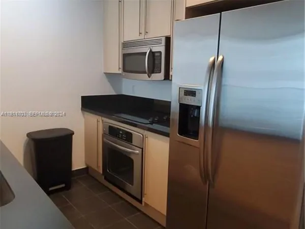 $2,650 | 1111 Southwest 1st Avenue, Unit 1221N, Miami, FL 33130