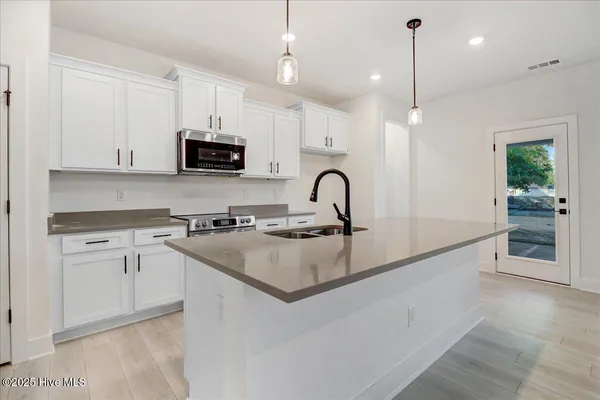 $367,750 | 102 Brighton Street, La Grange, NC 28551