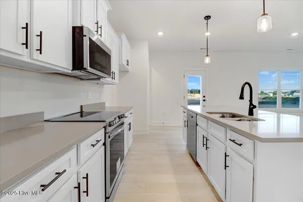 $367,750 | 102 Brighton Street, La Grange, NC 28551