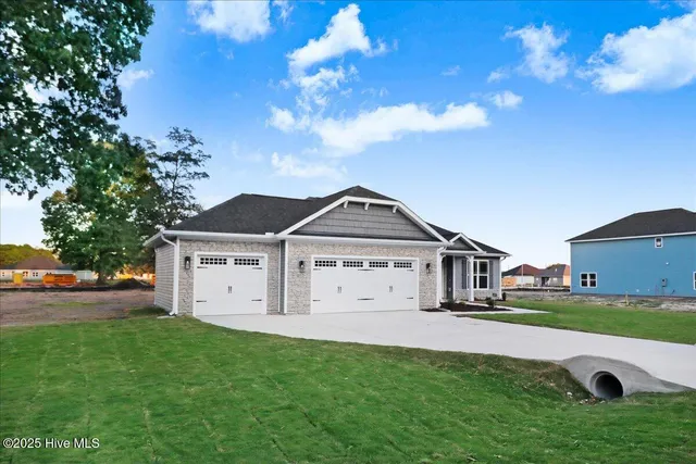 $367,750 | 102 Brighton Street, La Grange, NC 28551