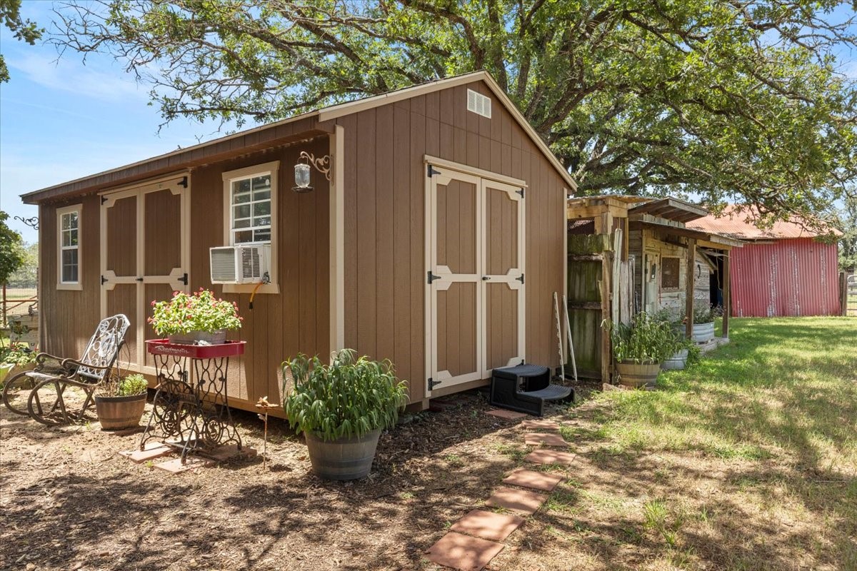414 Walnut Creek Road Bastrop, TX 78602 - Photo 31 of 39