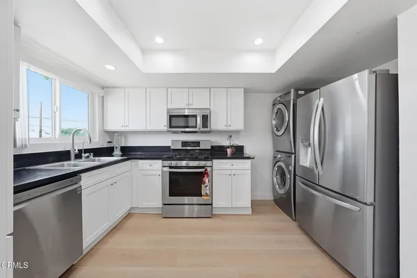 $579,000 | 10260 Plainview Avenue, Unit 12, Tujunga, CA 91042