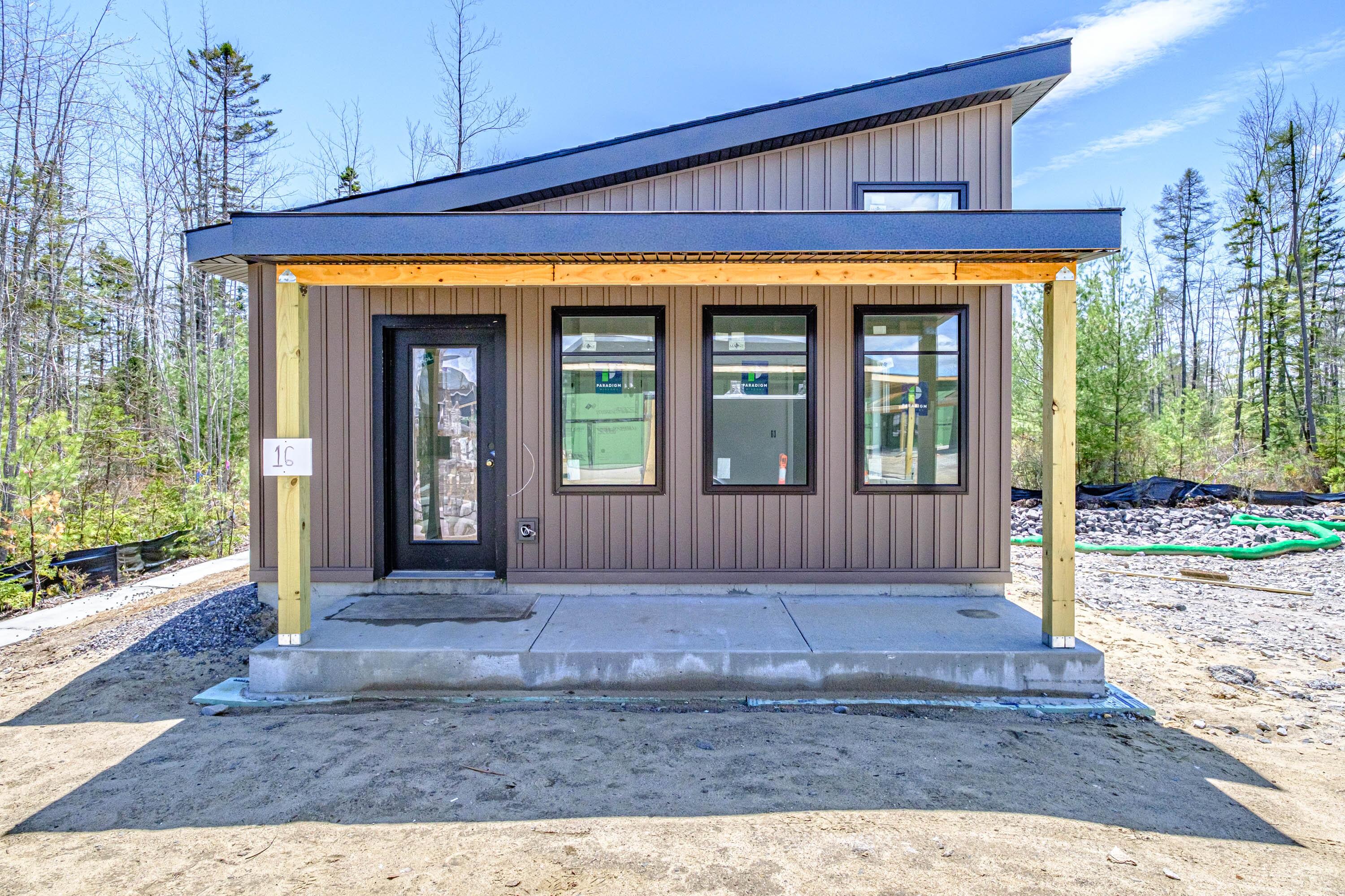 16 Canter Way, Unit 8 Scarborough, ME 04074 - Photo 1 of 15