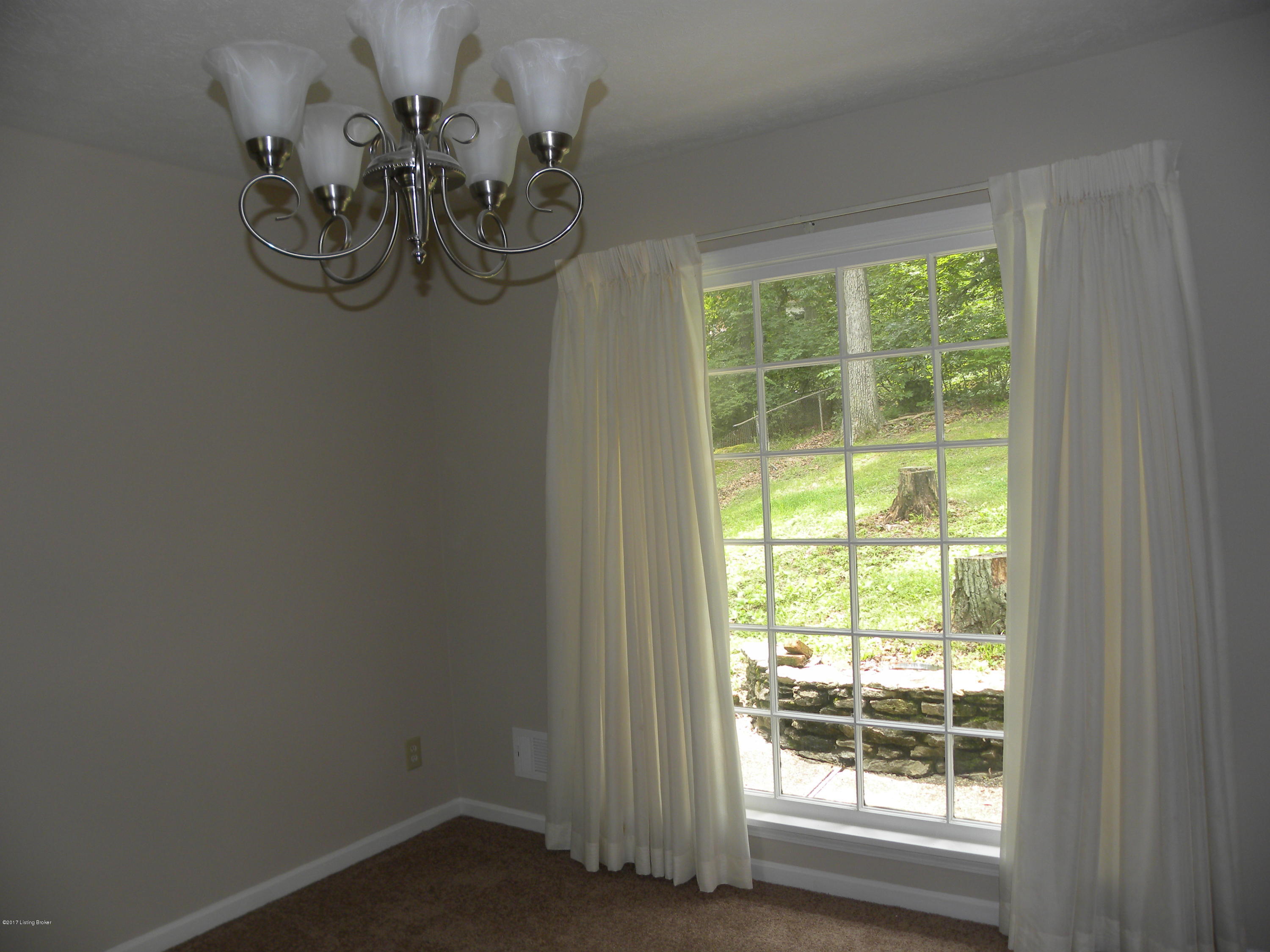 7414 Manslick Road Louisville, KY 40214 - Photo 13 of 46 DSCN3761