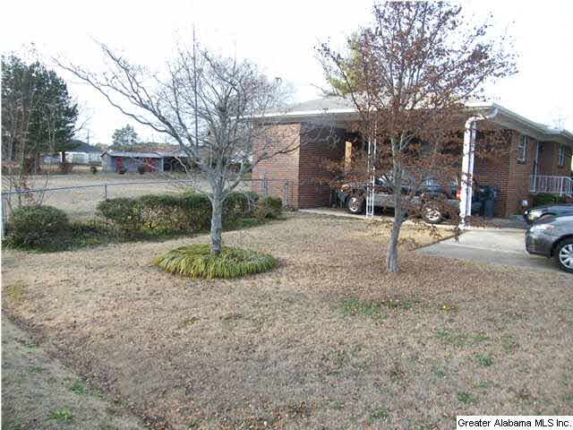 632 Pineywood Road Gardendale, AL 35071 - Photo 2 of 20