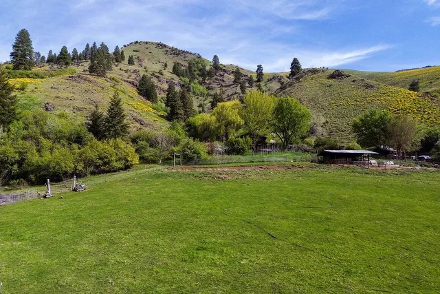 $1,200,000 | 559 Kessler Creek Road, Riggins, ID 83549