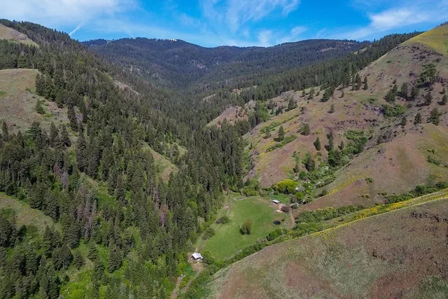$1,200,000 | 559 Kessler Creek Road, Riggins, ID 83549