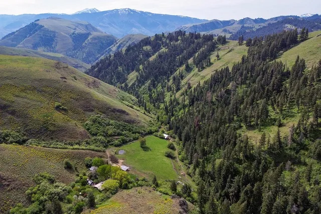 $1,200,000 | 559 Kessler Creek Road, Riggins, ID 83549