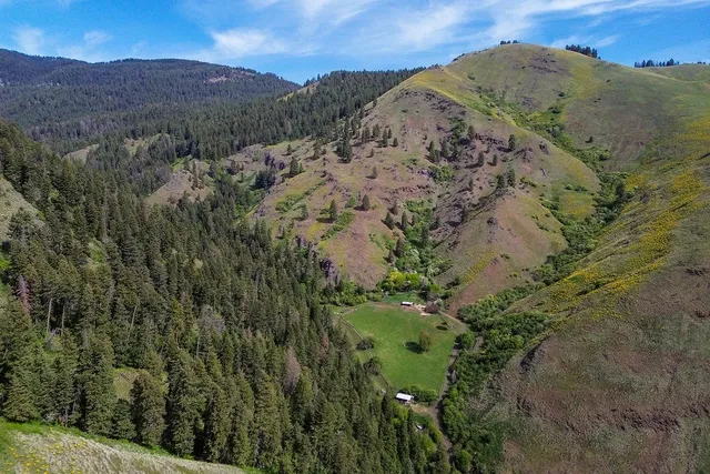 $1,200,000 | 559 Kessler Creek Road, Riggins, ID 83549