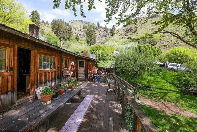 $1,200,000 | 559 Kessler Creek Road, Riggins, ID 83549