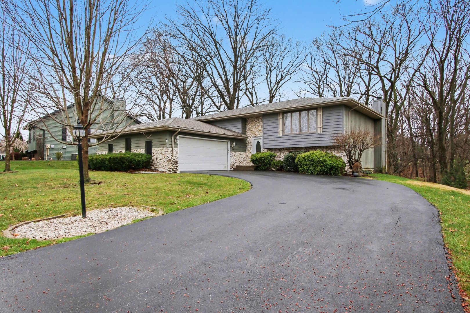 186 Wexford Road Valparaiso, IN 46385 - Photo 2 of 29