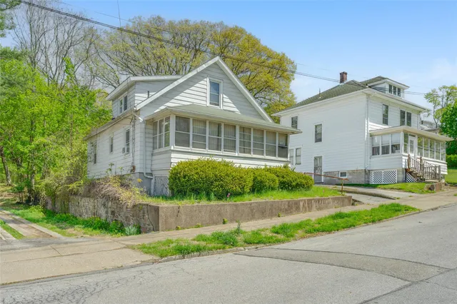 $250,000 | 17 Lawrence Road, Poughkeepsie, NY 12601