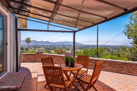 $1,150,000 | 315 North Loop Drive, Camarillo, CA 93010