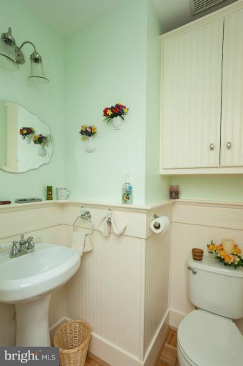 373 Enfield Road Joppa, MD 21085 - Photo 2 of 30 Bath