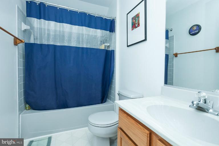 373 Enfield Road Joppa, MD 21085 - Photo 3 of 30 Bath