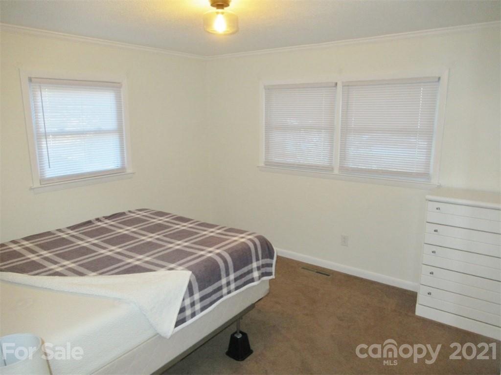 709 3rd St Place Southwest Conover, NC 28613 - Photo 18 of 28 Gallery Image 18