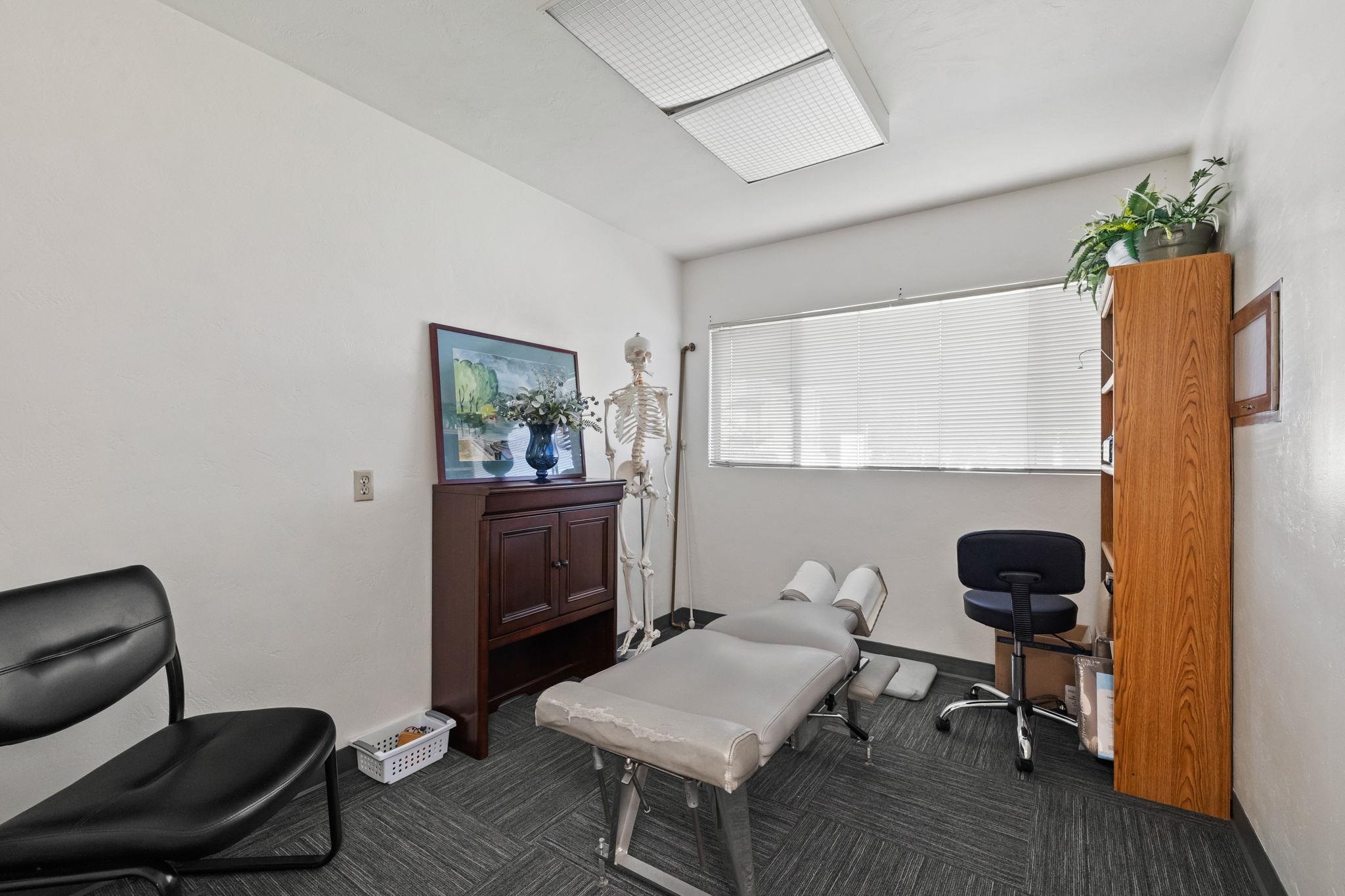 6 South Forrest Sonora, CA 95370 - Photo 12 of 17 Home office featuring dark carpet