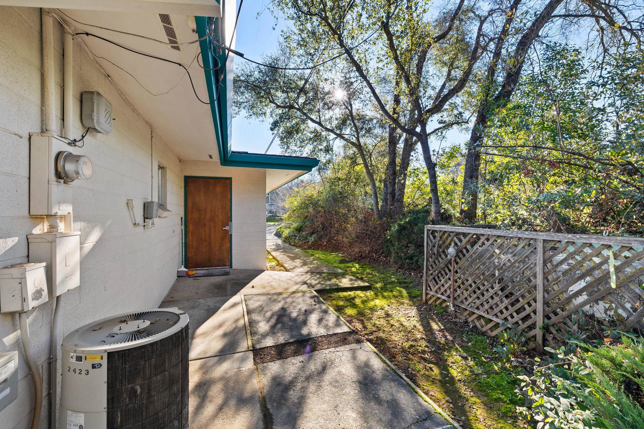 6 South Forrest Sonora, CA 95370 - Photo 4 of 17 View of property exterior featuring a central AC unit