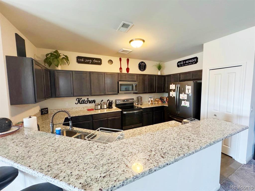 9960 Ridge Run Street Howell, MI 48855 - Photo 8 of 26