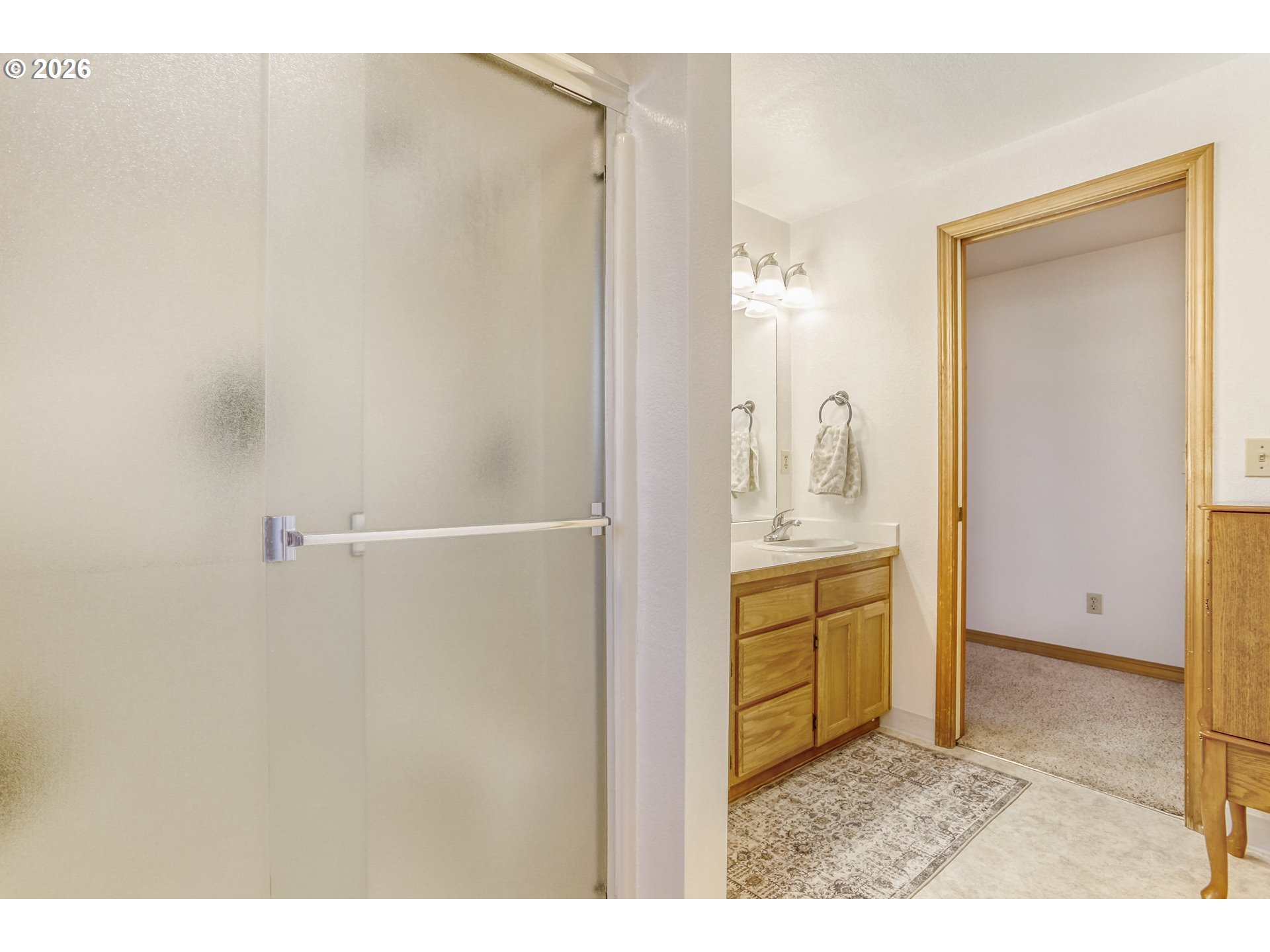 357 Southeast 7th Avenue Canby, OR 97013 - Photo 18 of 29 a bathroom with a shower