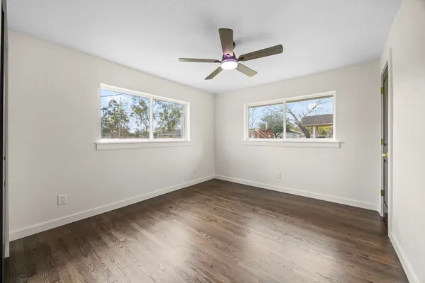 $389,900 | 6934 Heron Drive, Houston, TX 77087