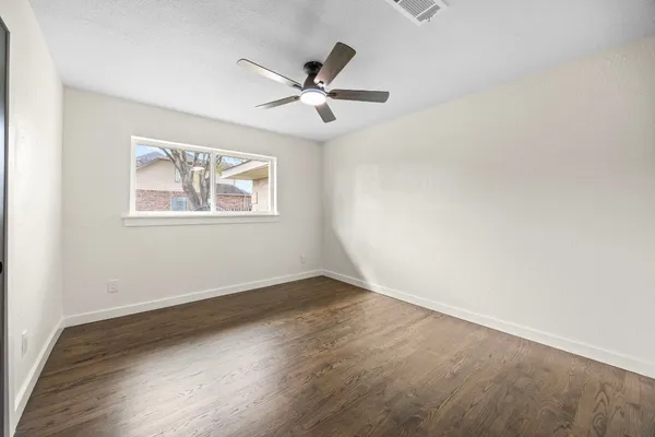 $389,900 | 6934 Heron Drive, Houston, TX 77087