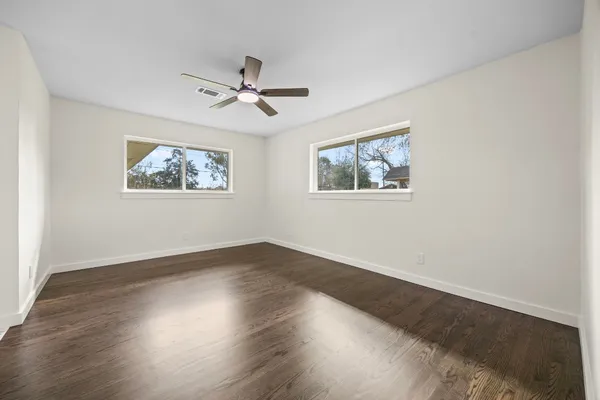 $389,900 | 6934 Heron Drive, Houston, TX 77087