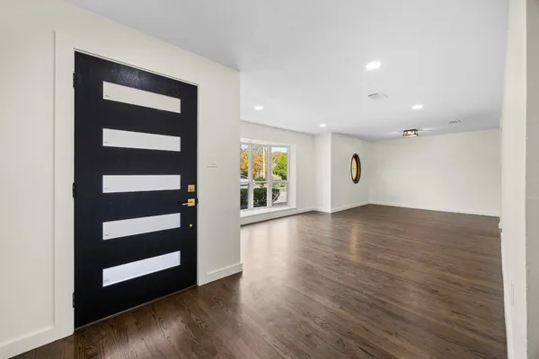 $389,900 | 6934 Heron Drive, Houston, TX 77087