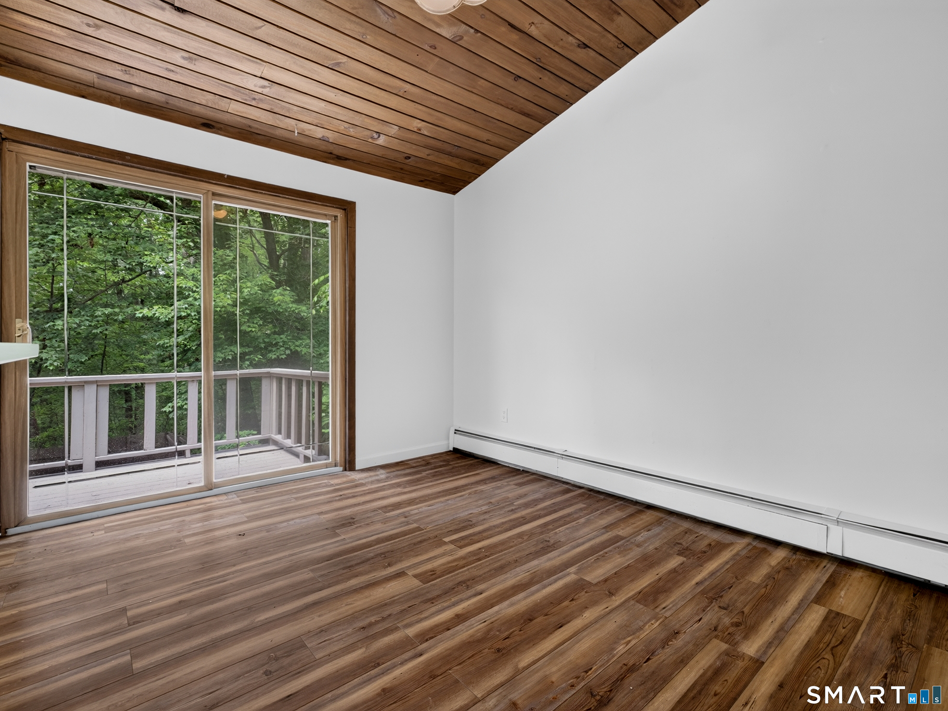 75 Airline Road Clinton, CT 06413 - Photo 8 of 37 Gallery Image 8