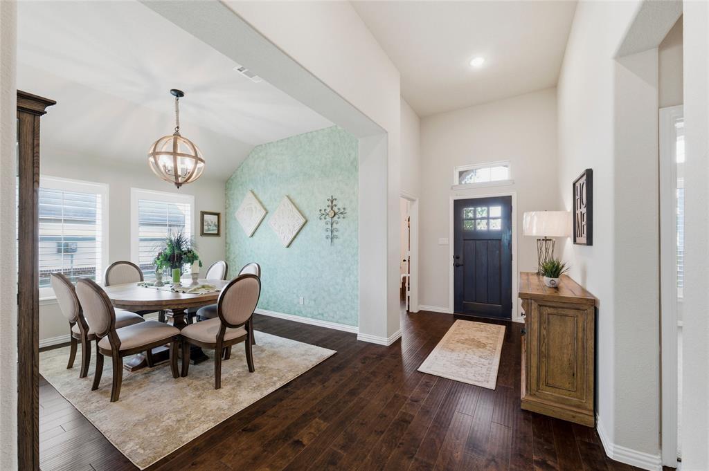 130 Prairie Meadows Rhome, TX 76078 - Photo 13 of 31 Dining