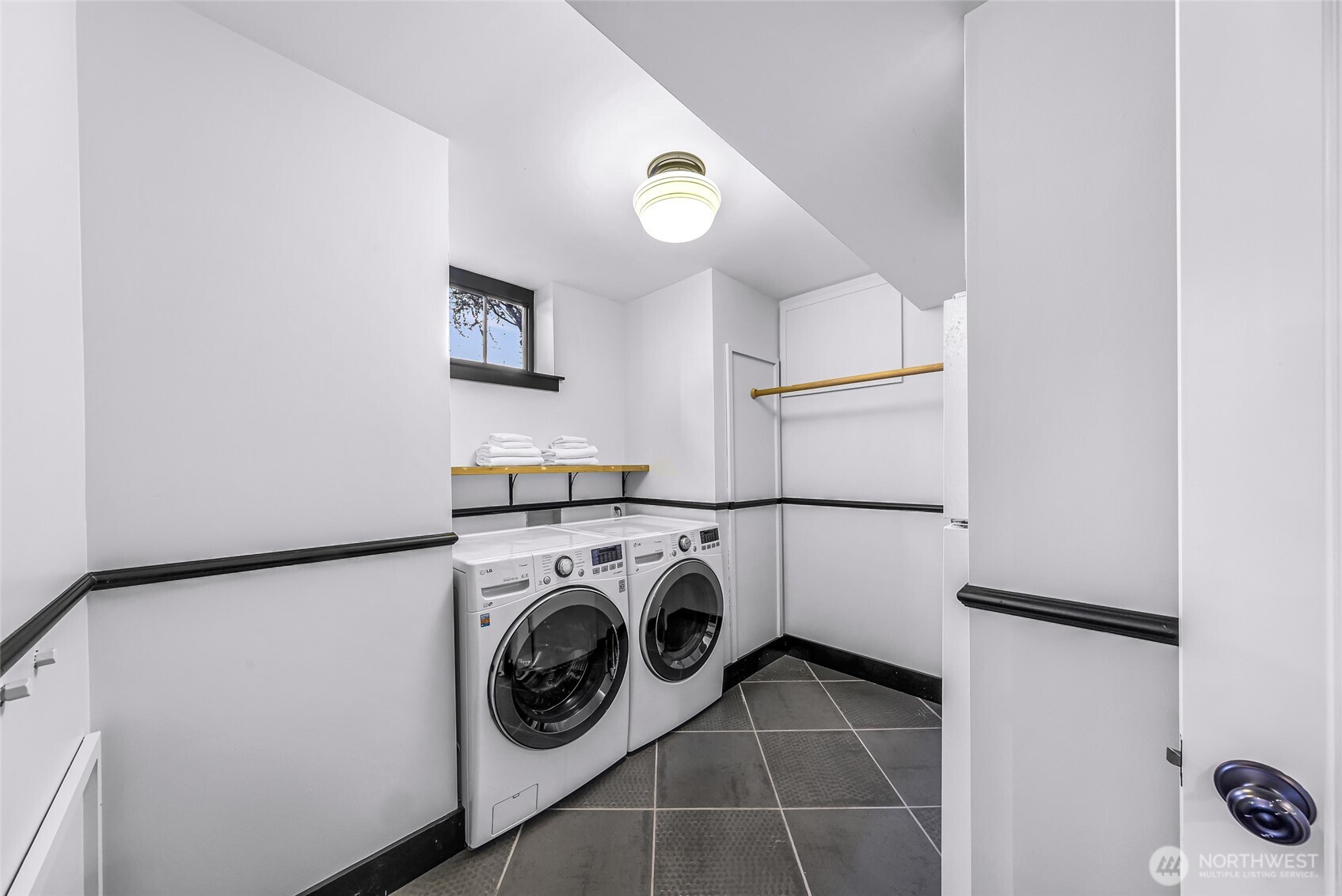 3607 Southwest Manning Street Seattle, WA 98126 - Photo 25 of 34 Gallery Image 25