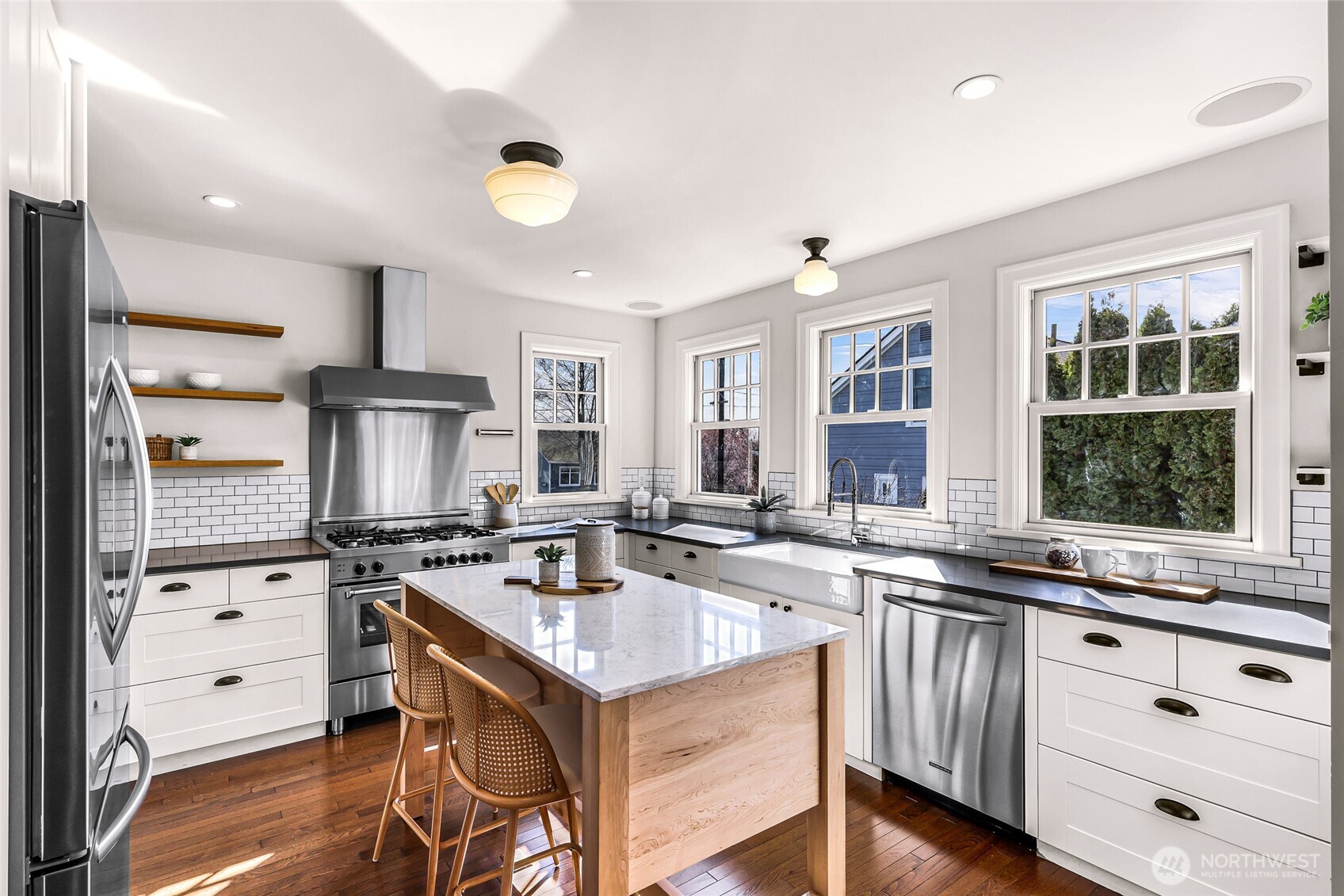 3607 Southwest Manning Street Seattle, WA 98126 - Photo 10 of 34 Gallery Image 10