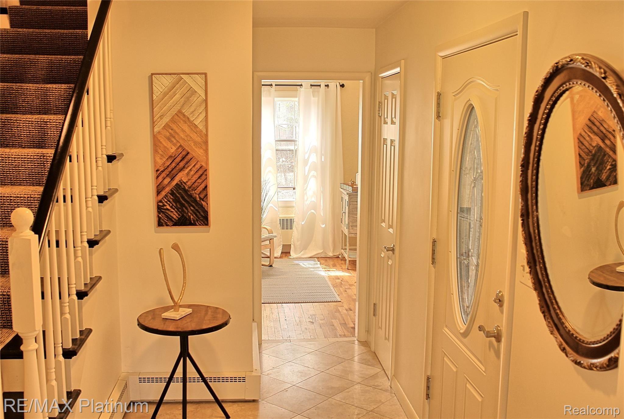625 Spring Valley Road Ann Arbor, MI 48105 - Photo 5 of 75 FoyerDoor.jpg