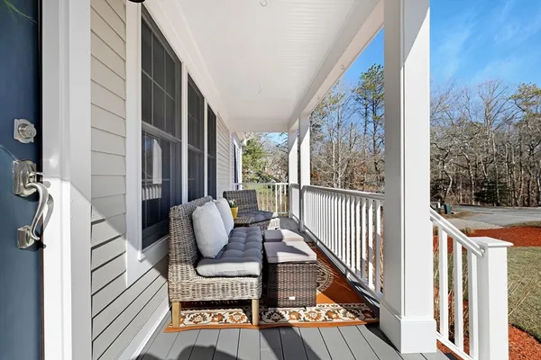 $1,250,000 | 1 Katies Way, Sandwich, MA 02563