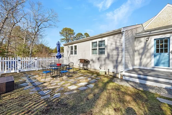 $1,250,000 | 1 Katies Way, Sandwich, MA 02563