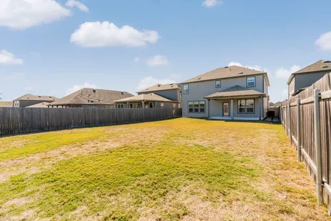 $2,750 | 7400 Lowery Crossing, Austin, TX 78744