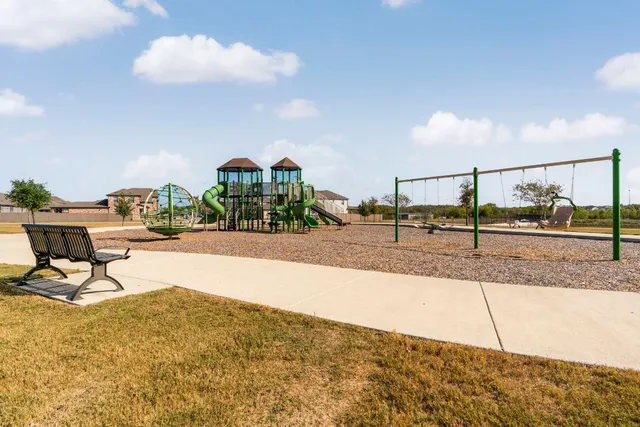 $2,750 | 7400 Lowery Crossing, Austin, TX 78744