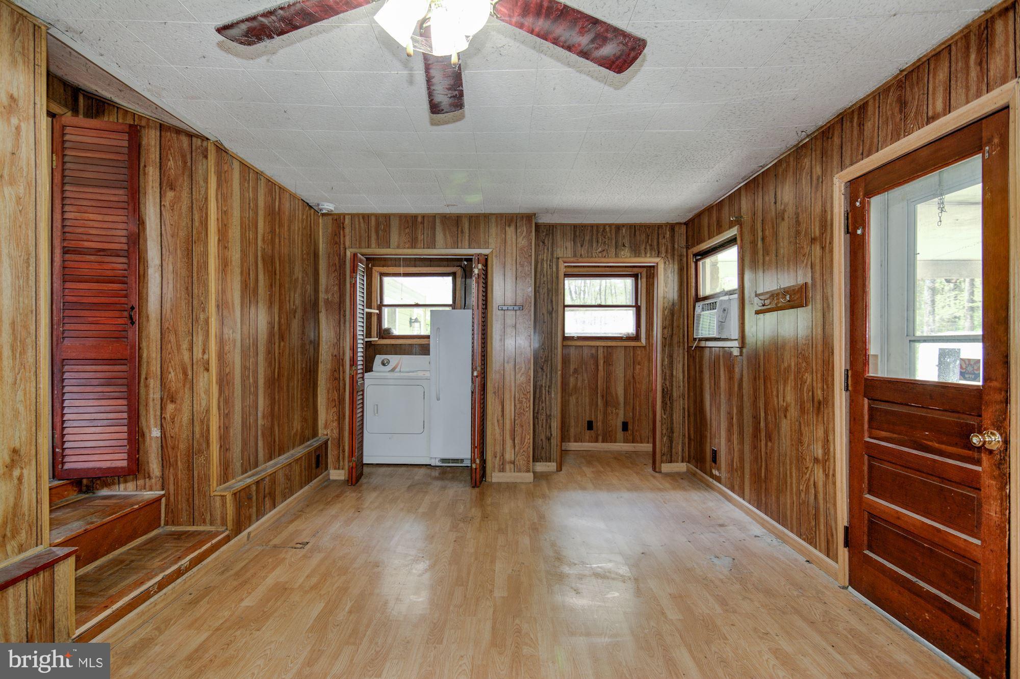 9366 Meetze Road Midland, VA 22728 - Photo 14 of 31 Gallery Image 14