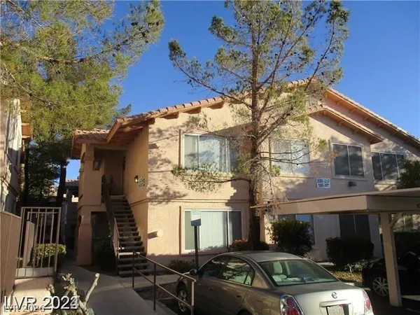 $1,450 | 350 South Durango Drive, Unit 120, Las Vegas, NV 89145