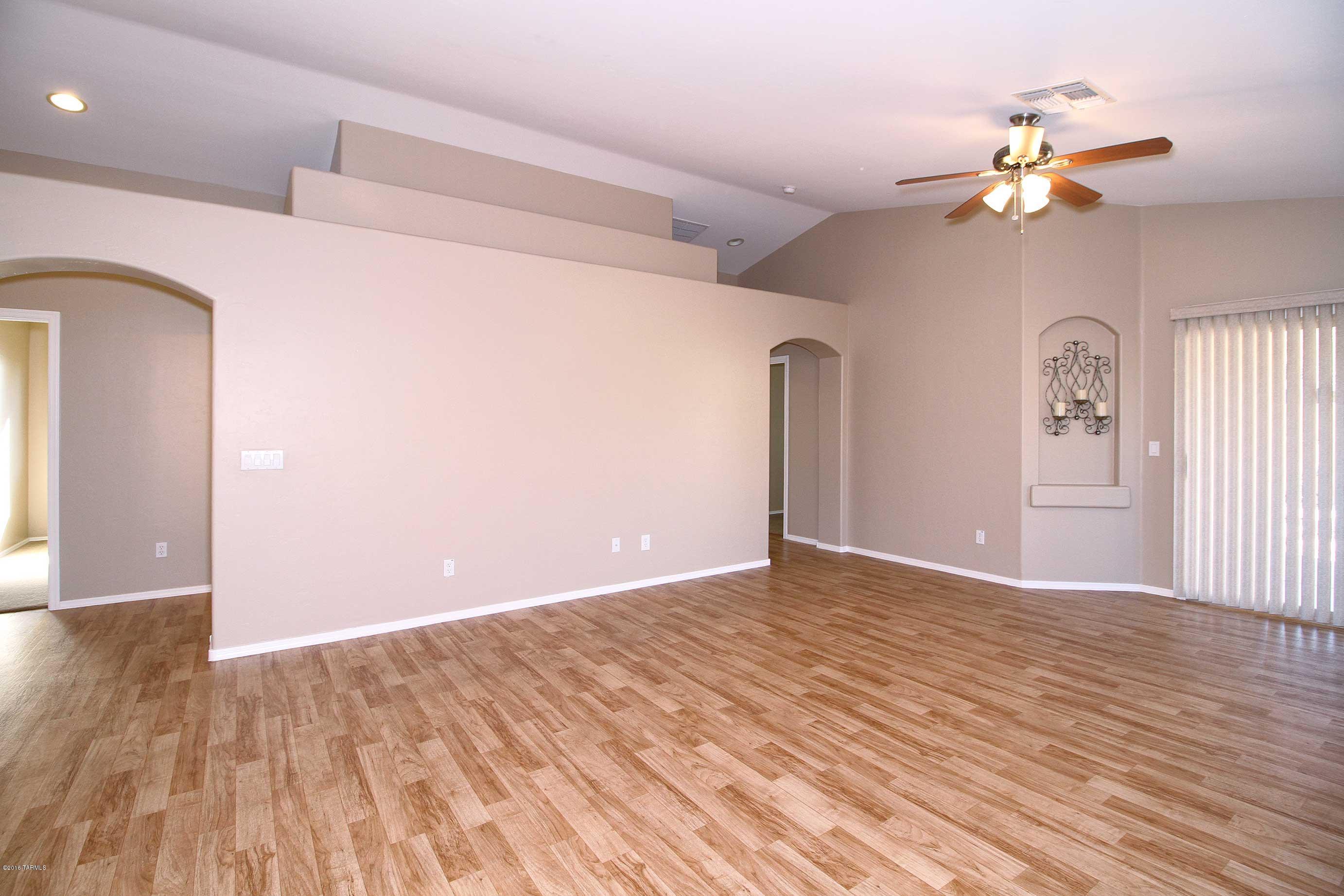 8445 Red Rock Ridge Court Tucson, AZ 85742 - Photo 6 of 31