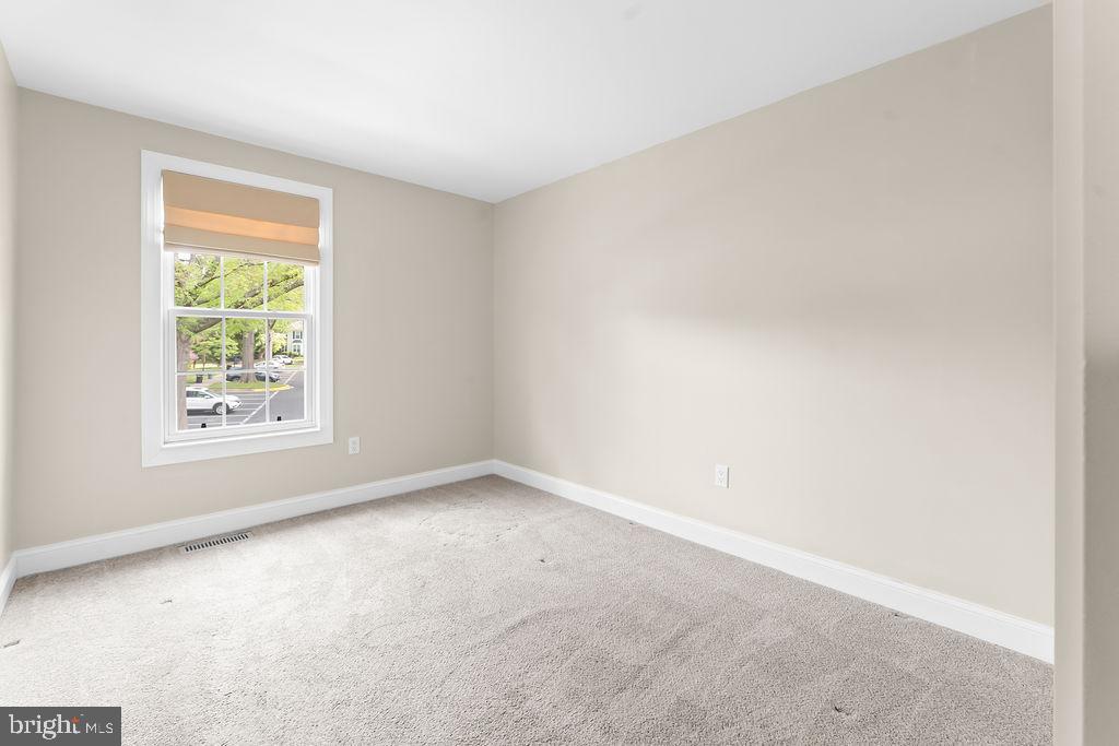 17429 Gallagher Way Olney, MD 20832 - Photo 18 of 30