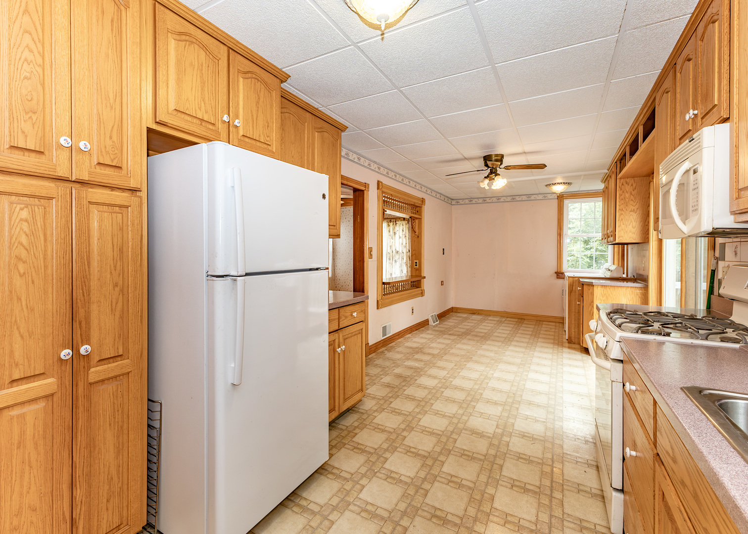 214 South Ridge Street Cambridge, IL 61238 - Photo 16 of 30 Gallery Image 16